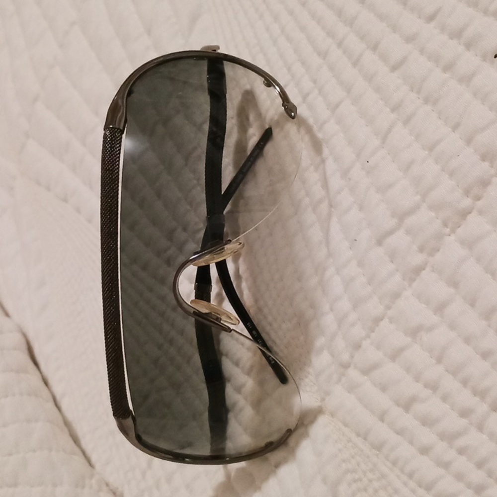 Roberto Cavalli  391S Sunglasses. Come with the original case